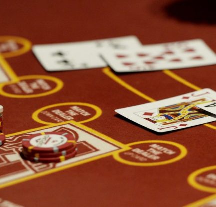 Casino Poker QIU Offers Entertainment